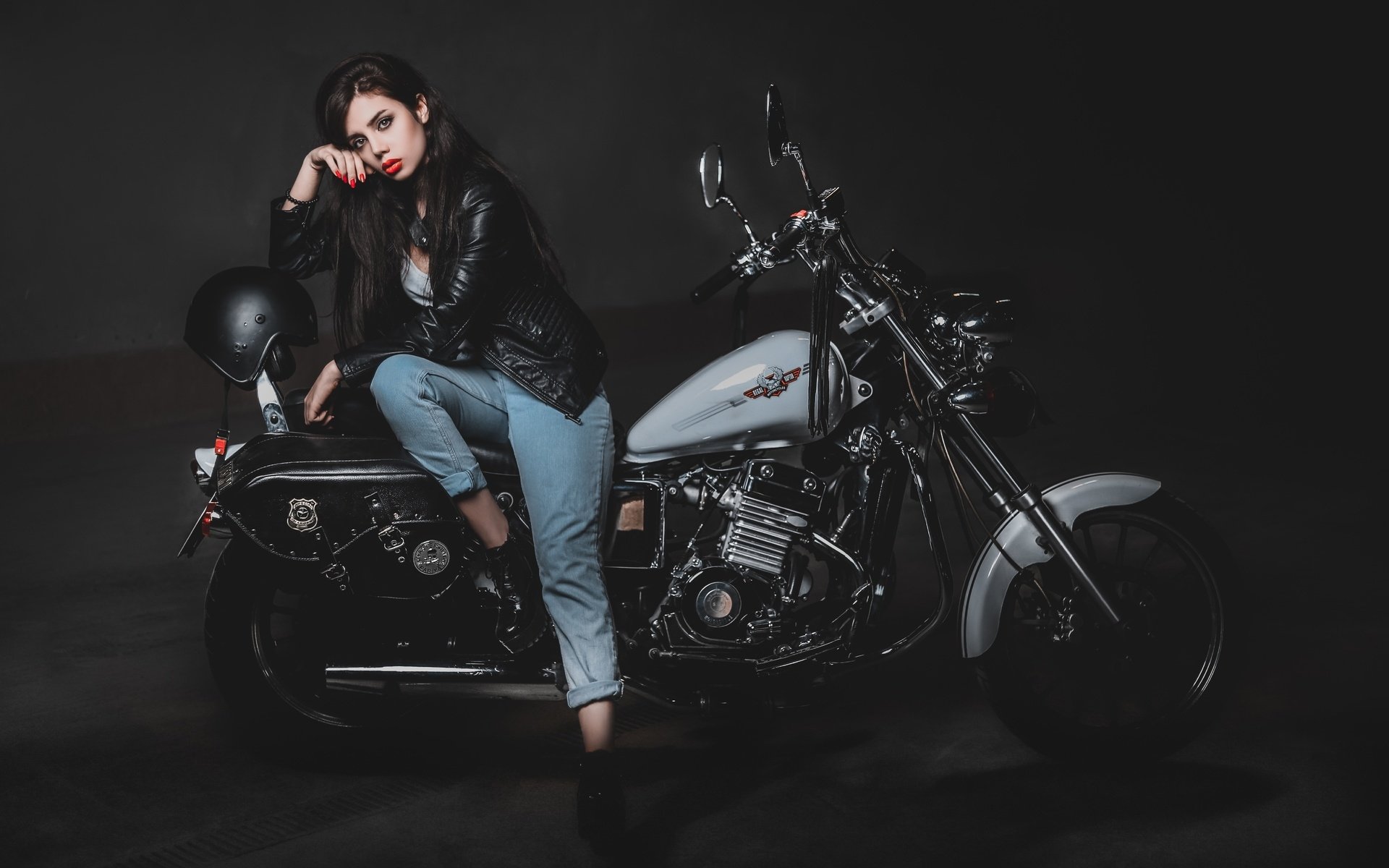 Biker girls: style and drive in Dehradun