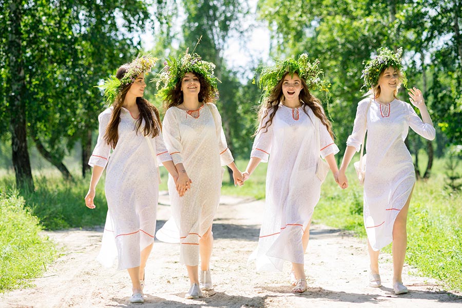 Slavic girls in Dehradun