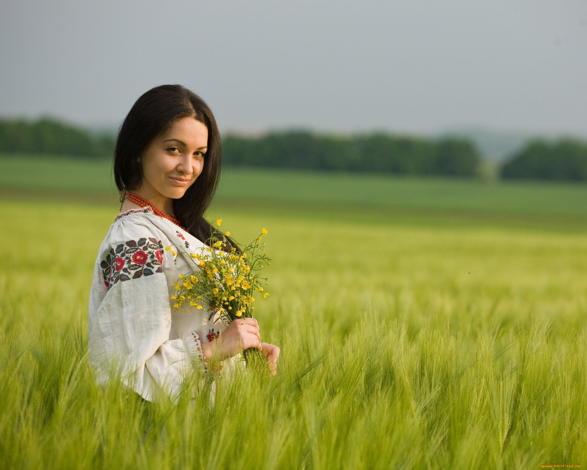 Women in Slavic costumes in Dehradun