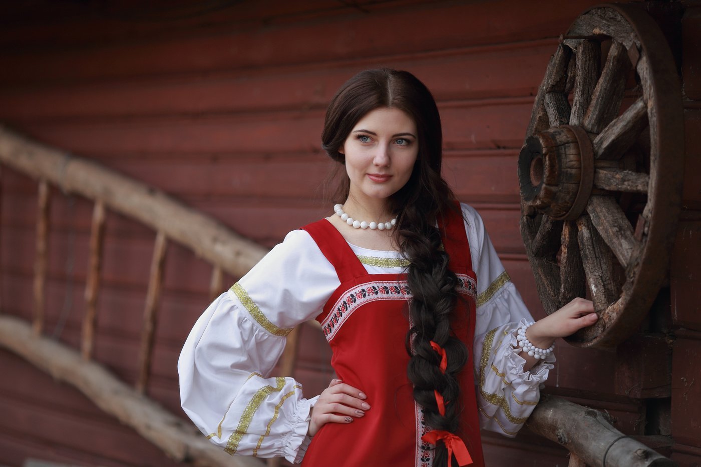 Girls in Slavic costumes in Dehradun